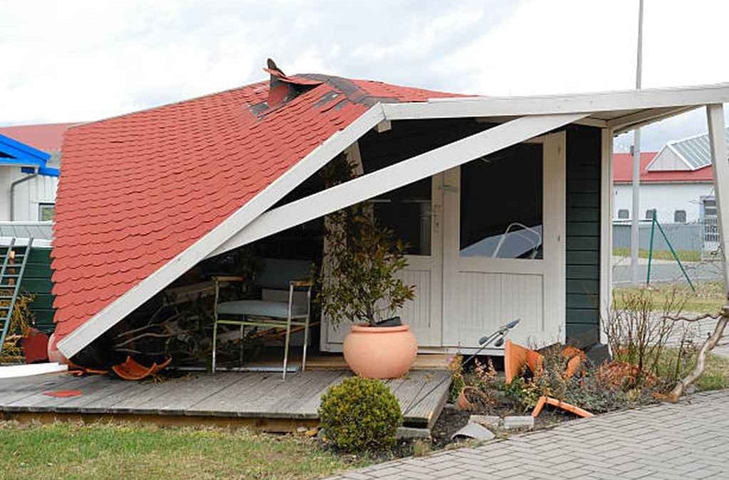 Signs That Your Chantilly Roof And Your Home May Be In Danger